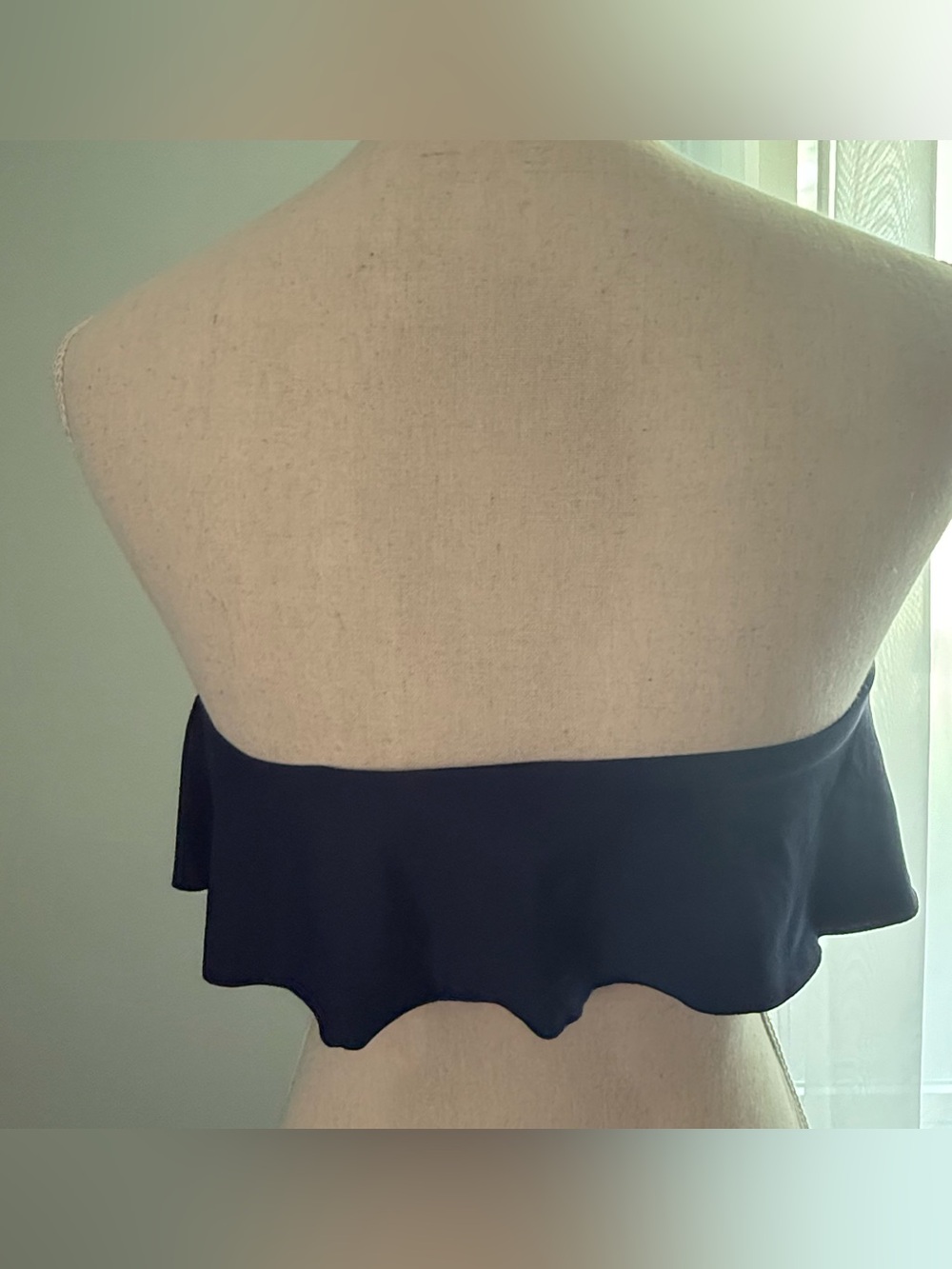 L*Space Navy Blue Strapless Ruffle Bikini Swim Top / Small / LIKE NEW! 💙 - Picture 2 of 4